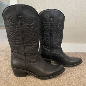Steve Madden Hayward Cowboy Boots